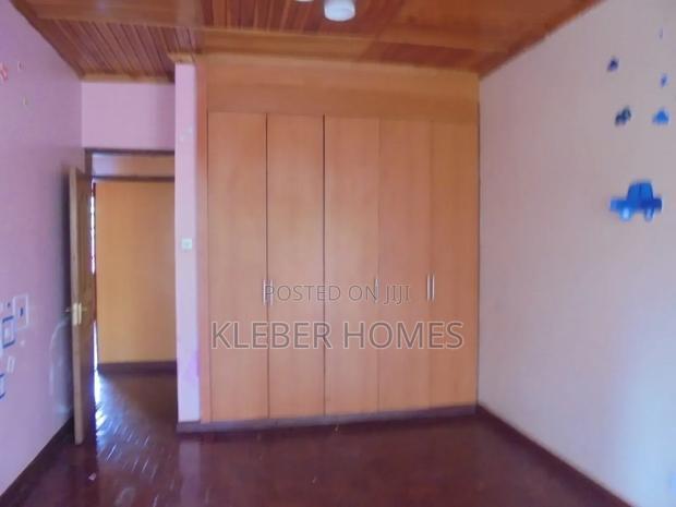 5bdrm Mansion in Runda for sale