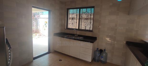 5bdrm Villa in Lavington for sale