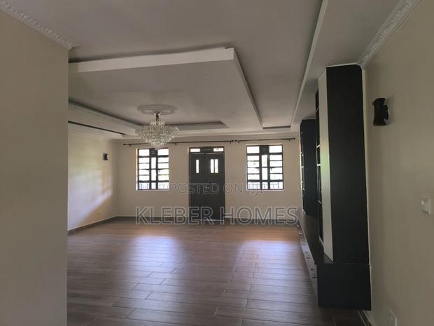 6bdrm Villa in Kitisuru for rent