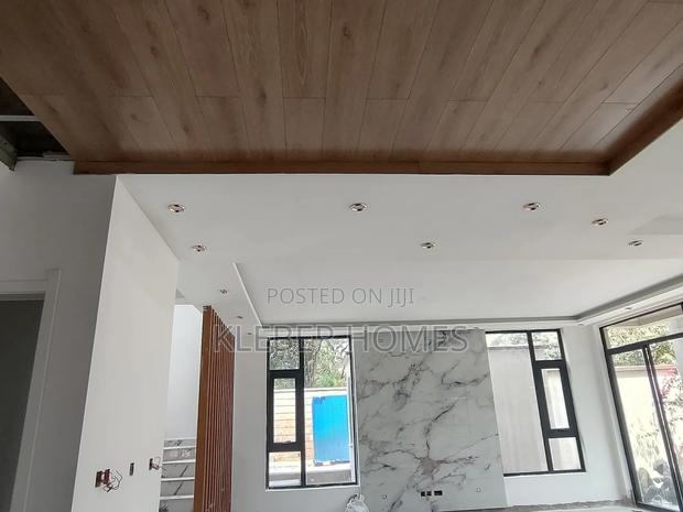 5bdrm Villa in Lavington for sale