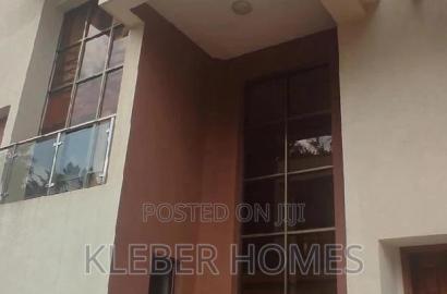 5bdrm Villa in Lavington for sale