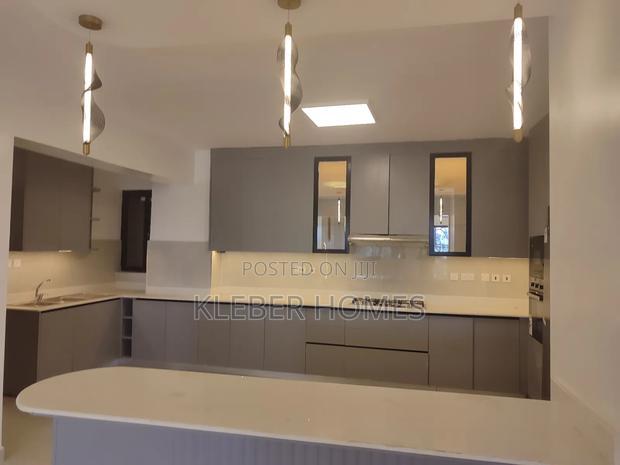 1bdrm Apartment in Parklands for sale