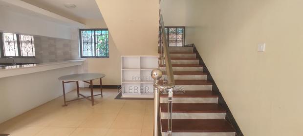 5bdrm Villa in Lavington for sale