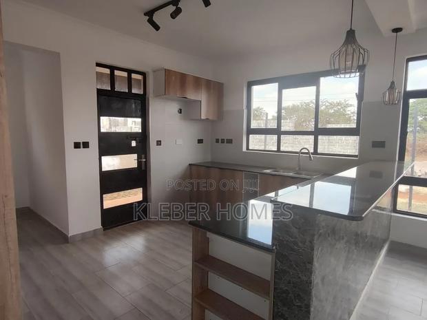 3bdrm Bungalow in Kenyatta Road for sale
