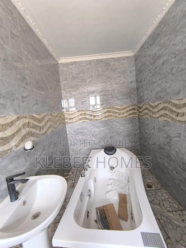 5bdrm Townhouse / Terrace in Karen for rent