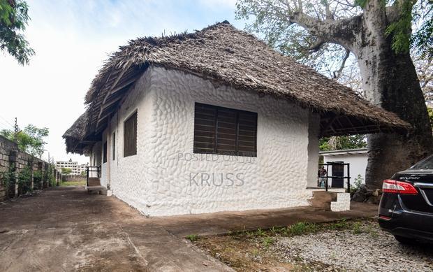 4bdrm House in Kikambala for sale
