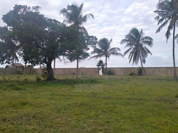 2.7 Acre Sandy Beach Plot for Sale in Kikambala (Ls193 )