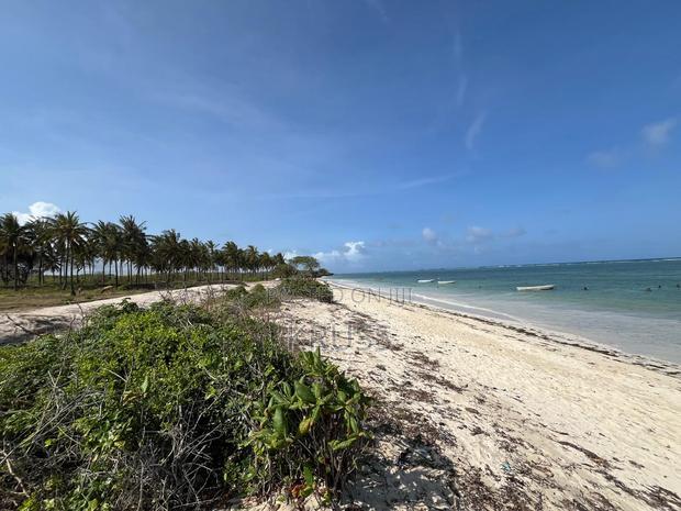 1.25 Acre Beach Plot for Sale in Kikambala Ls203