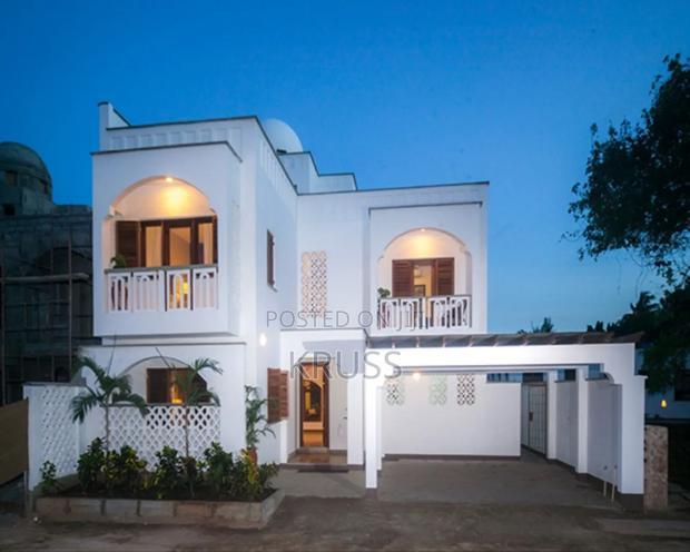 4bdrm Townhouse/Terrace in Nyali for sale