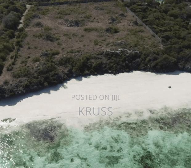 1.35 Acre Beach Plot for Sale in Vipingo/Kuruwitu (Ls185)