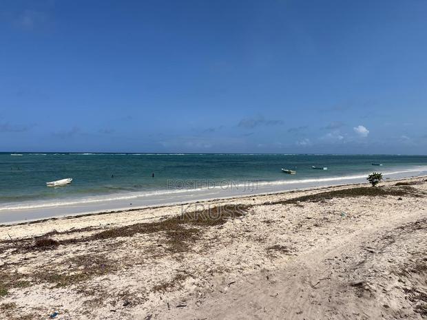 1.25 Acre Beach Plot for Sale in Kikambala Ls203
