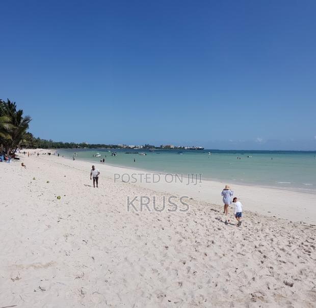 3bdrm Apartment in Bamburi Beach for sale