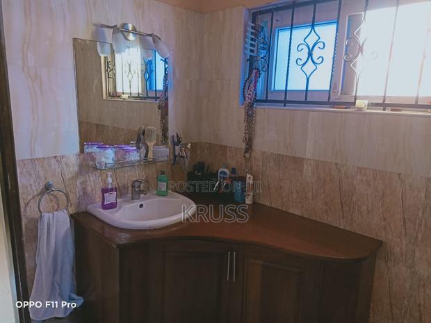 5bdrm Maisonette in Nyali Mkomani for sale