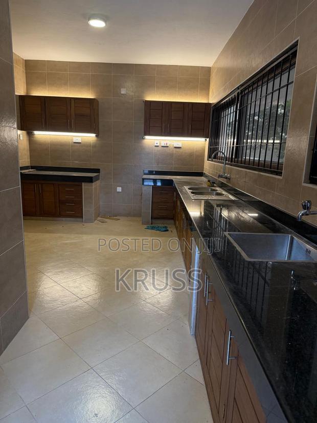 4bdrm Maisonette in Nyali for rent