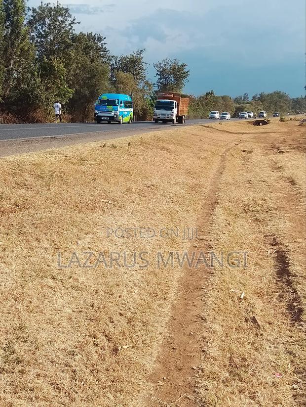 50 by 100 Plot for Sale Along Makutano-Mwea Highway