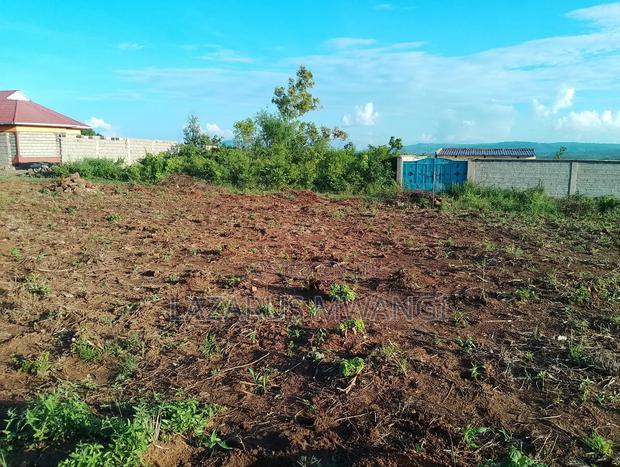 Eighth Acre Plot for Sale at Kamweli Makutano