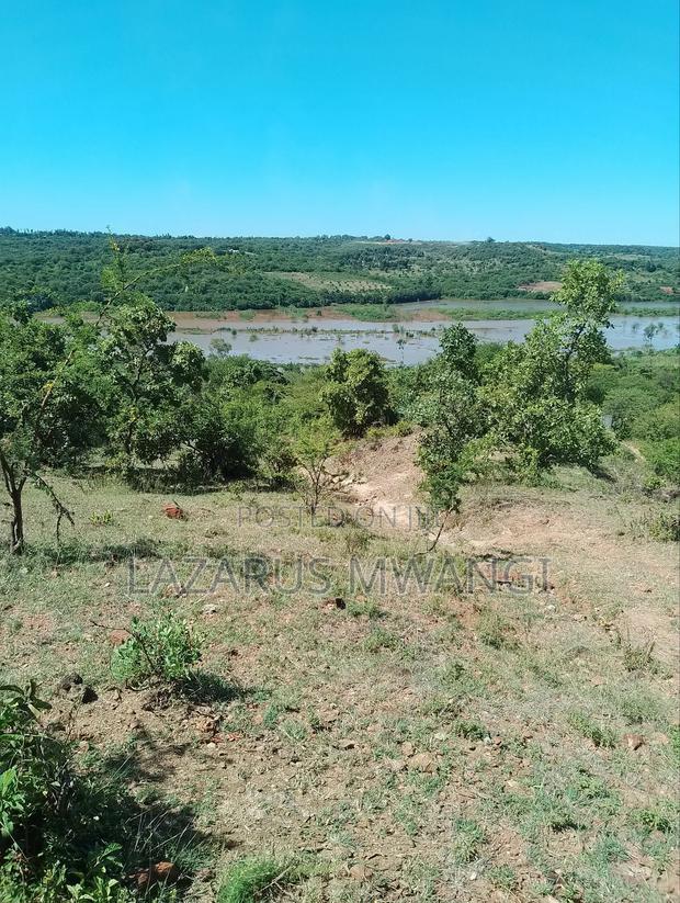 3 Acres Touching Tana River Near Makutano