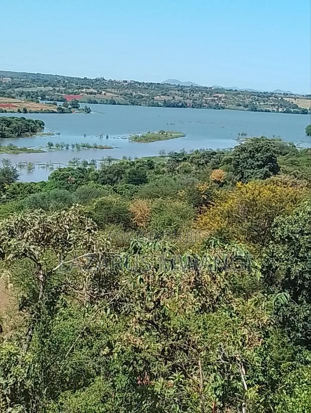 3 Acres Touching Tana River Near Makutano