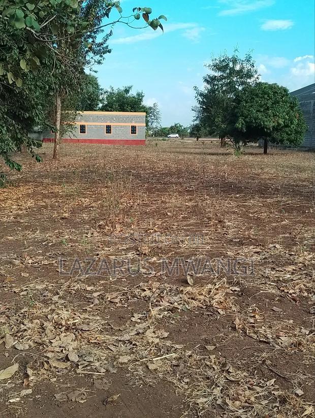 50 by 100 Plot for Sale Along Makutano-Mwea Highway