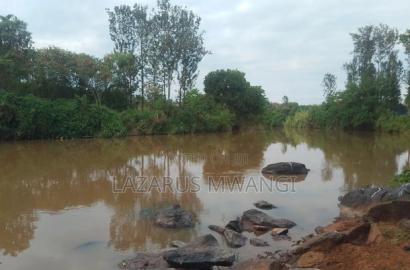 5 Acres of Land Good for Hotel Touching R. Tana