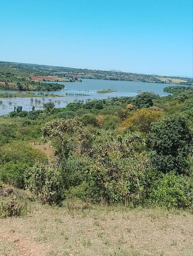 3 Acres Touching Tana River Near Makutano