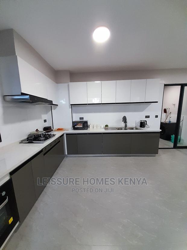 3bdrm Apartment in Valley Arcade for sale