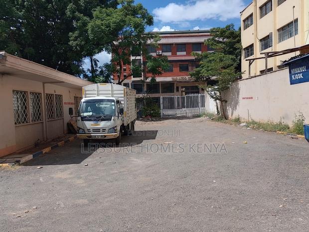 Prime Commercial Property in Industrial Area