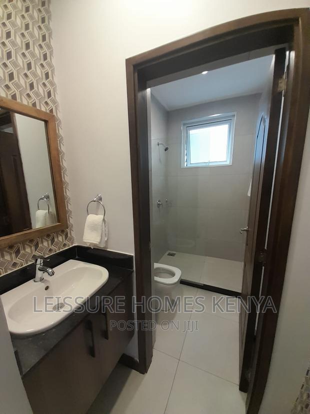 2bdrm Apartment in Gateway Mall Area for sale