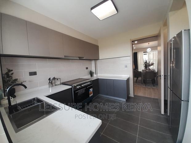 3bdrm Apartment in Gateway Mall Area for sale