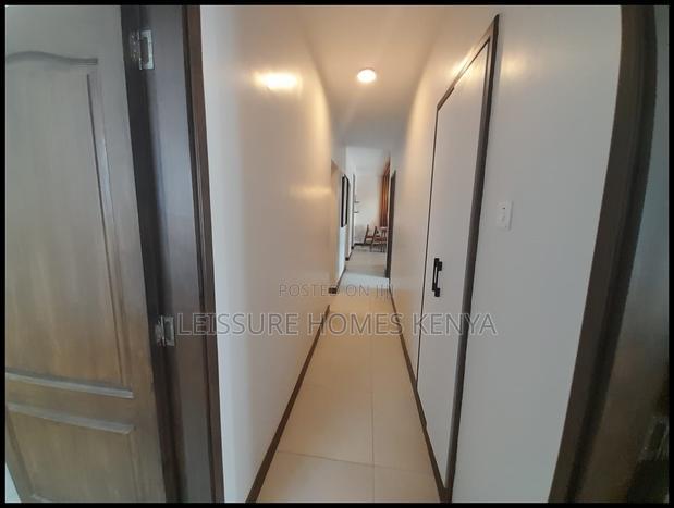 3bdrm Apartment in Gateway Mall Area for rent
