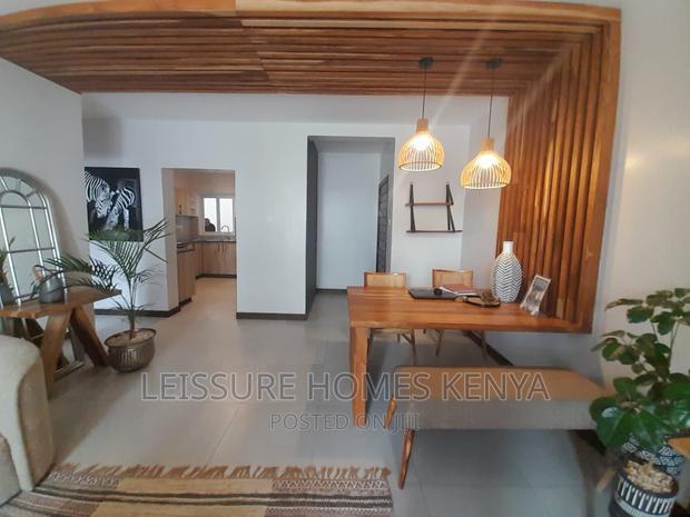 3bdrm Apartment in Gateway Mall Area for sale