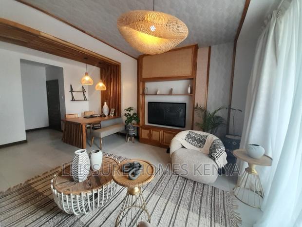 3bdrm Apartment in Gateway Mall Area for sale