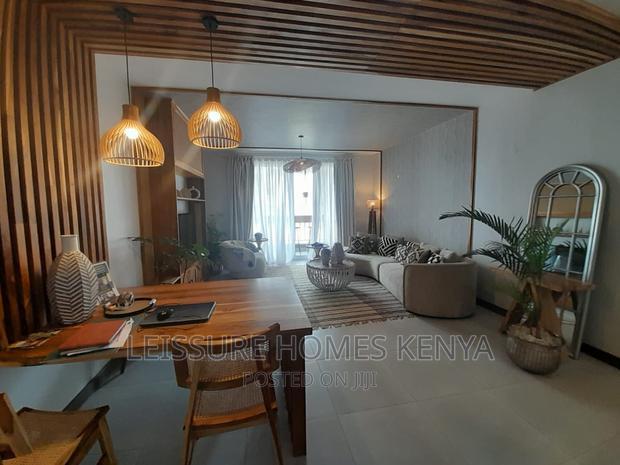 3bdrm Apartment in Gateway Mall Area for sale