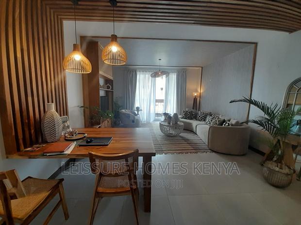 3bdrm Apartment in Gateway Mall Area for sale