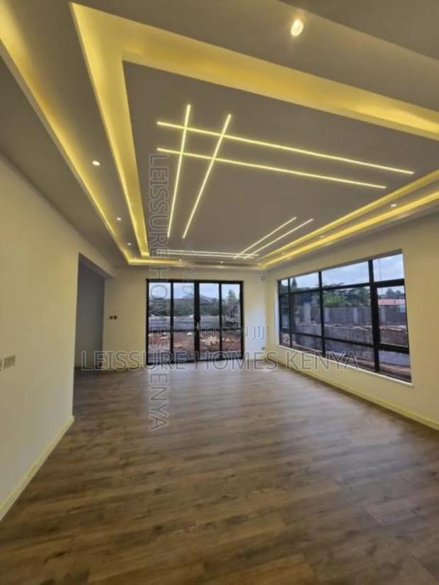 5bdrm Villa in Lavington for sale