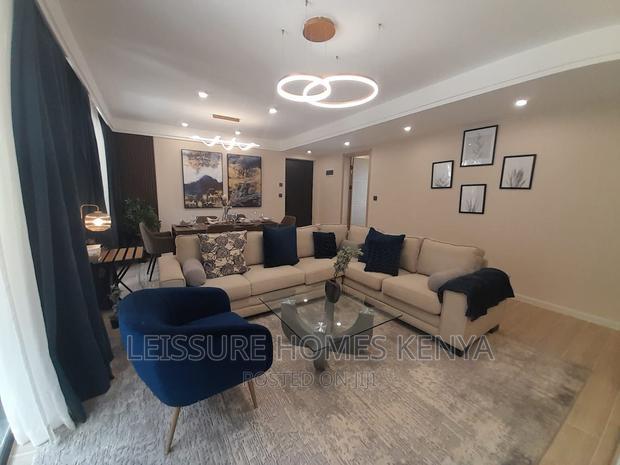 3bdrm Apartment in Gateway Mall Area for sale