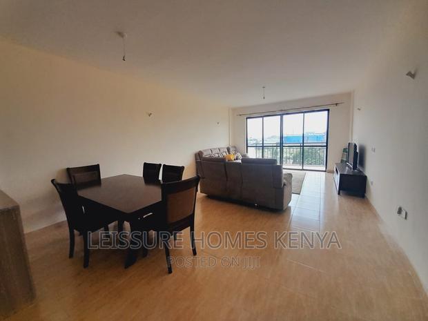 3bdrm Apartment in Gateway Mall Area for sale