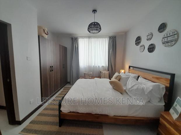 2bdrm Apartment in Gateway Mall Area for sale