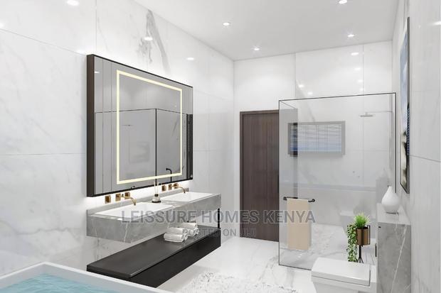5bdrm Duplex in Parklands/Highridge for sale