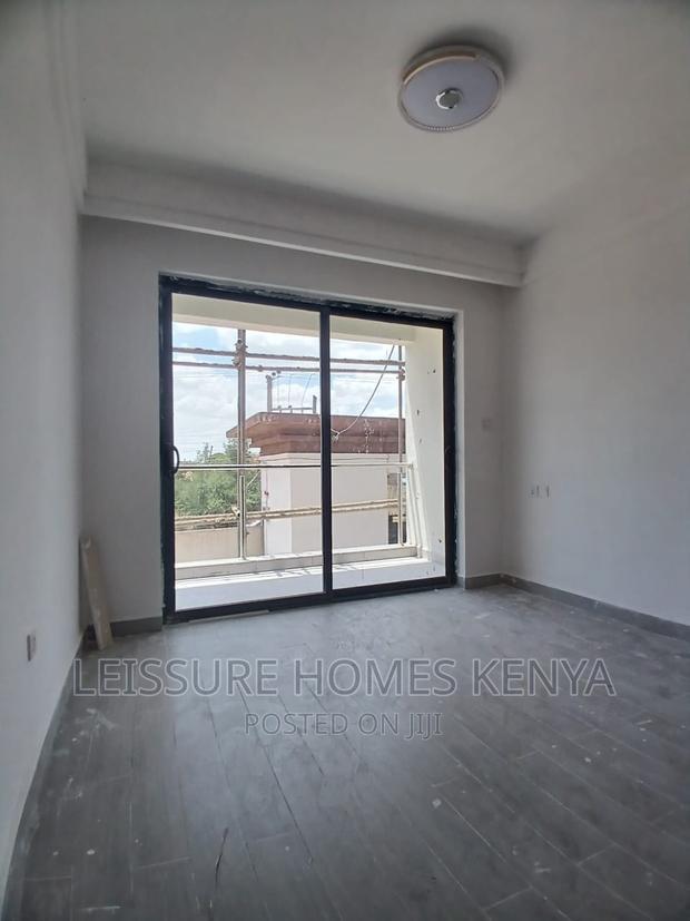 3bdrm Apartment in Gateway Mall Area for sale
