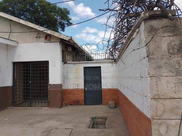 Prime Commercial Property in Industrial Area