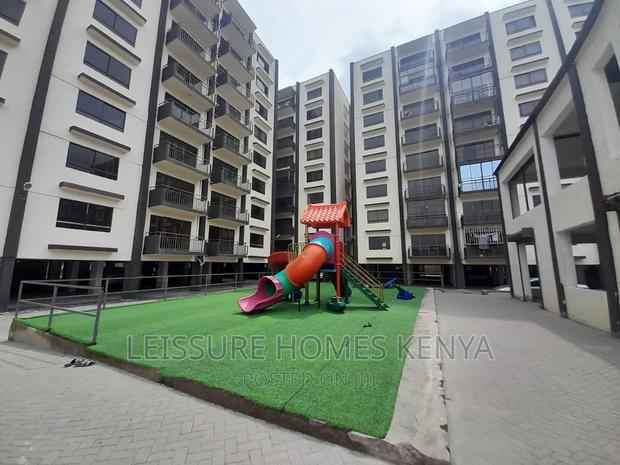 3bdrm Apartment in Gateway Mall Area for sale