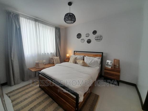 2bdrm Apartment in Gateway Mall Area for sale