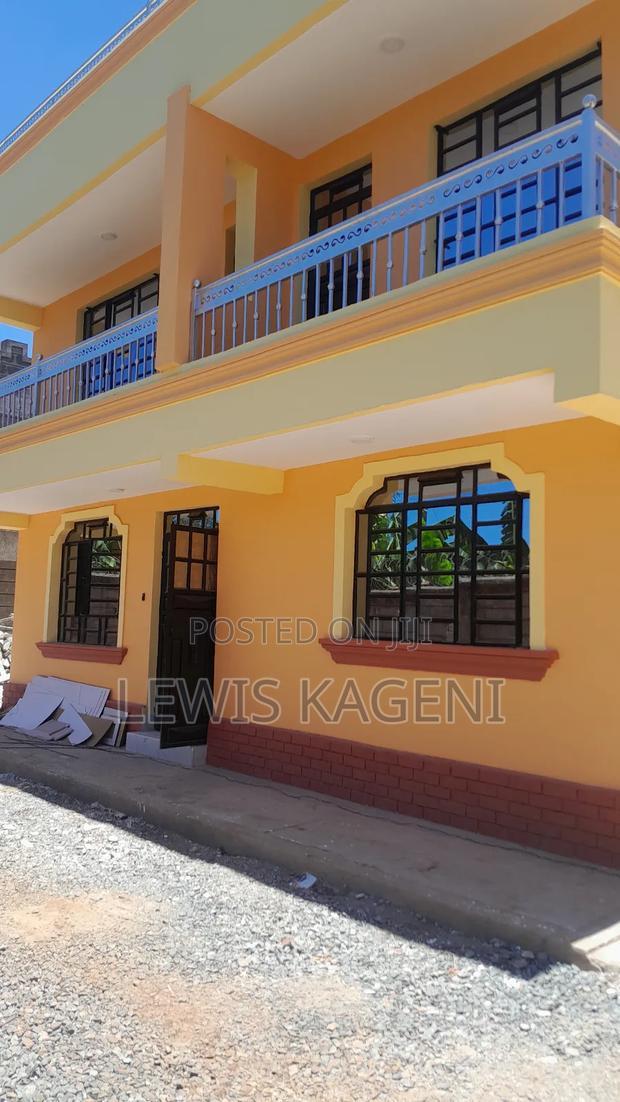 5bdrm Duplex in Kimunyu, Kenyatta Road / Theta for sale