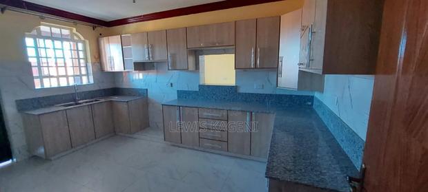 4bdrm House in Muigai Inn, Kenyatta Road / Theta for rent