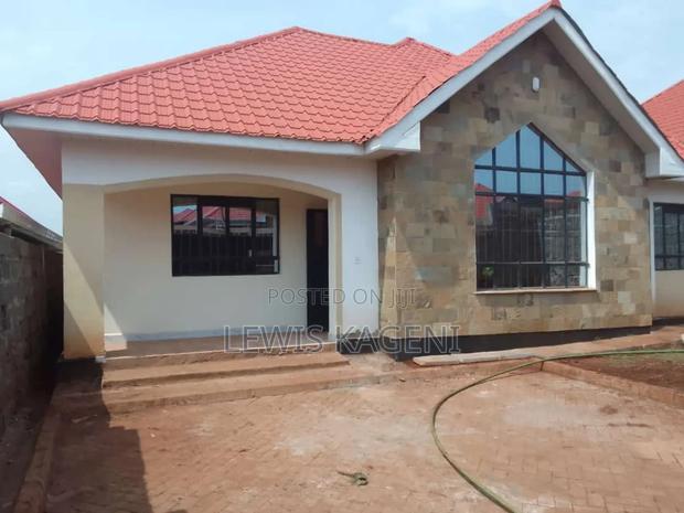 4bdrm Bungalow in New Rain, Kenyatta Road / Theta for rent