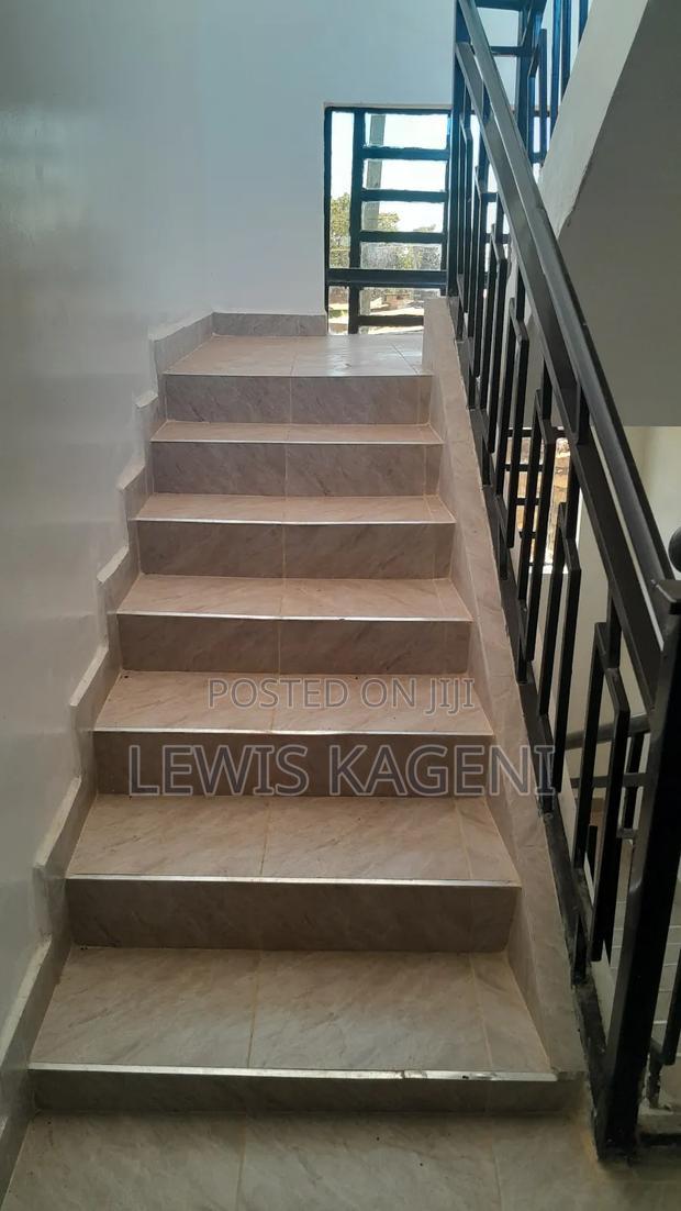 5bdrm Duplex in Kimunyu, Kenyatta Road / Theta for rent