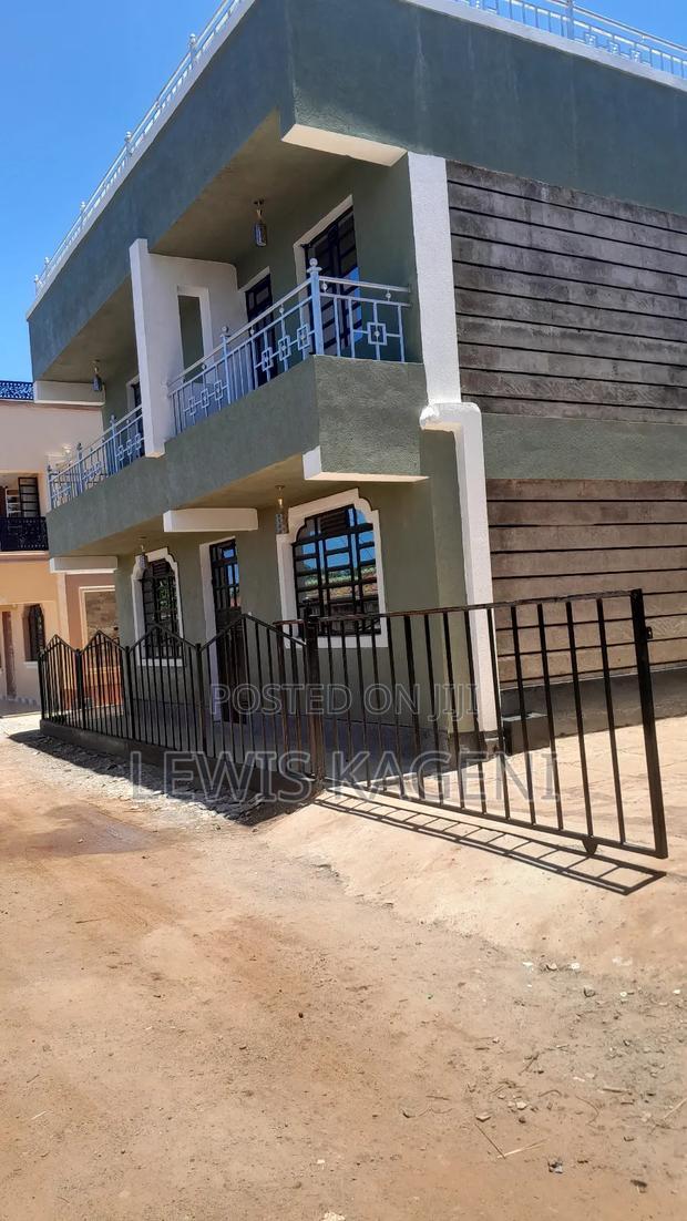 5bdrm Duplex in Kimunyu, Kenyatta Road / Theta for rent