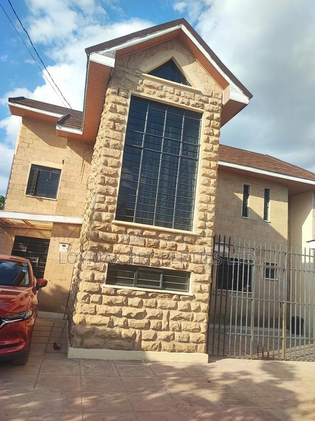 4bdrm Maisonette in Safaricom Two, Kitengela for sale