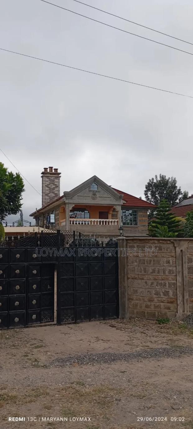 6bdrm Maisonette in Safaricom One, Kitengela for sale